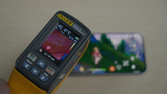 iQOO 15 Ultra 游戏、风扇噪音实测